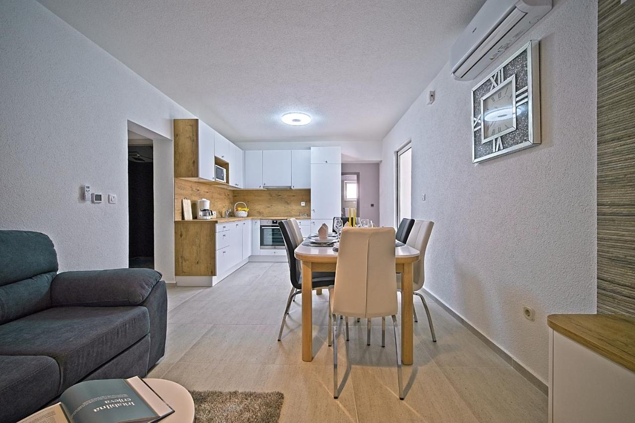 Luxury Apartment "Blue Diamond" 포스티라 외부 사진