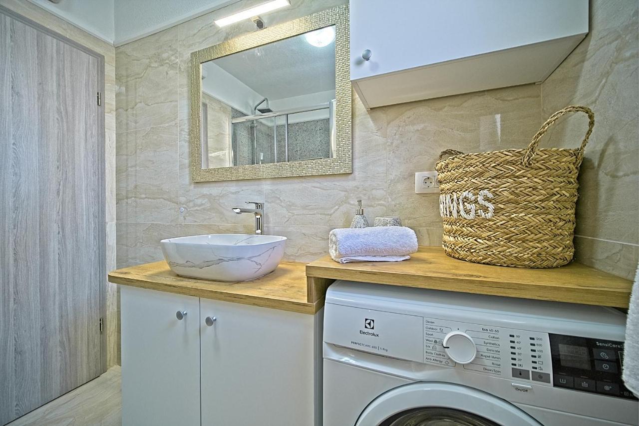 Luxury Apartment "Blue Diamond" 포스티라 외부 사진