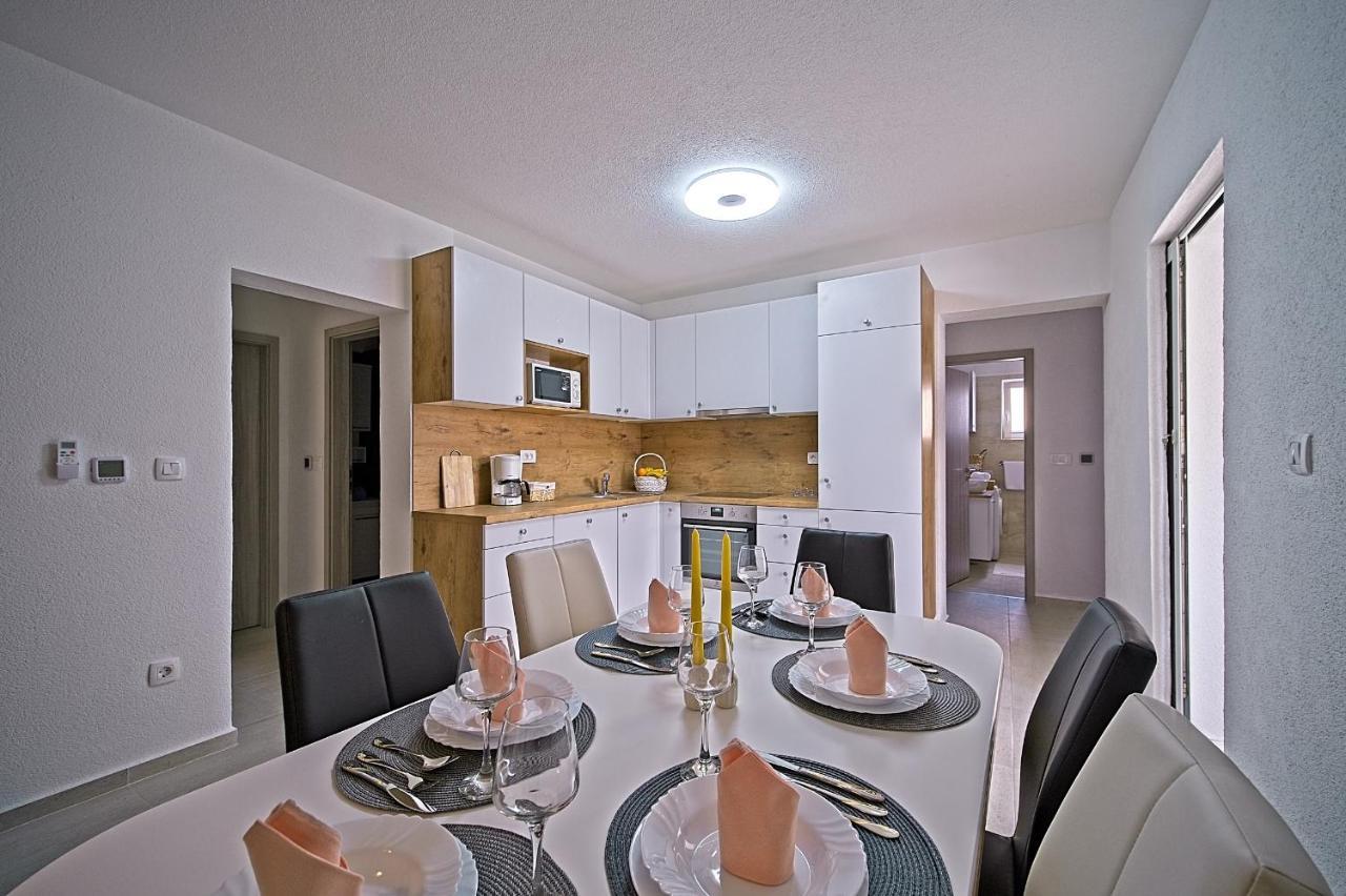 Luxury Apartment "Blue Diamond" 포스티라 외부 사진