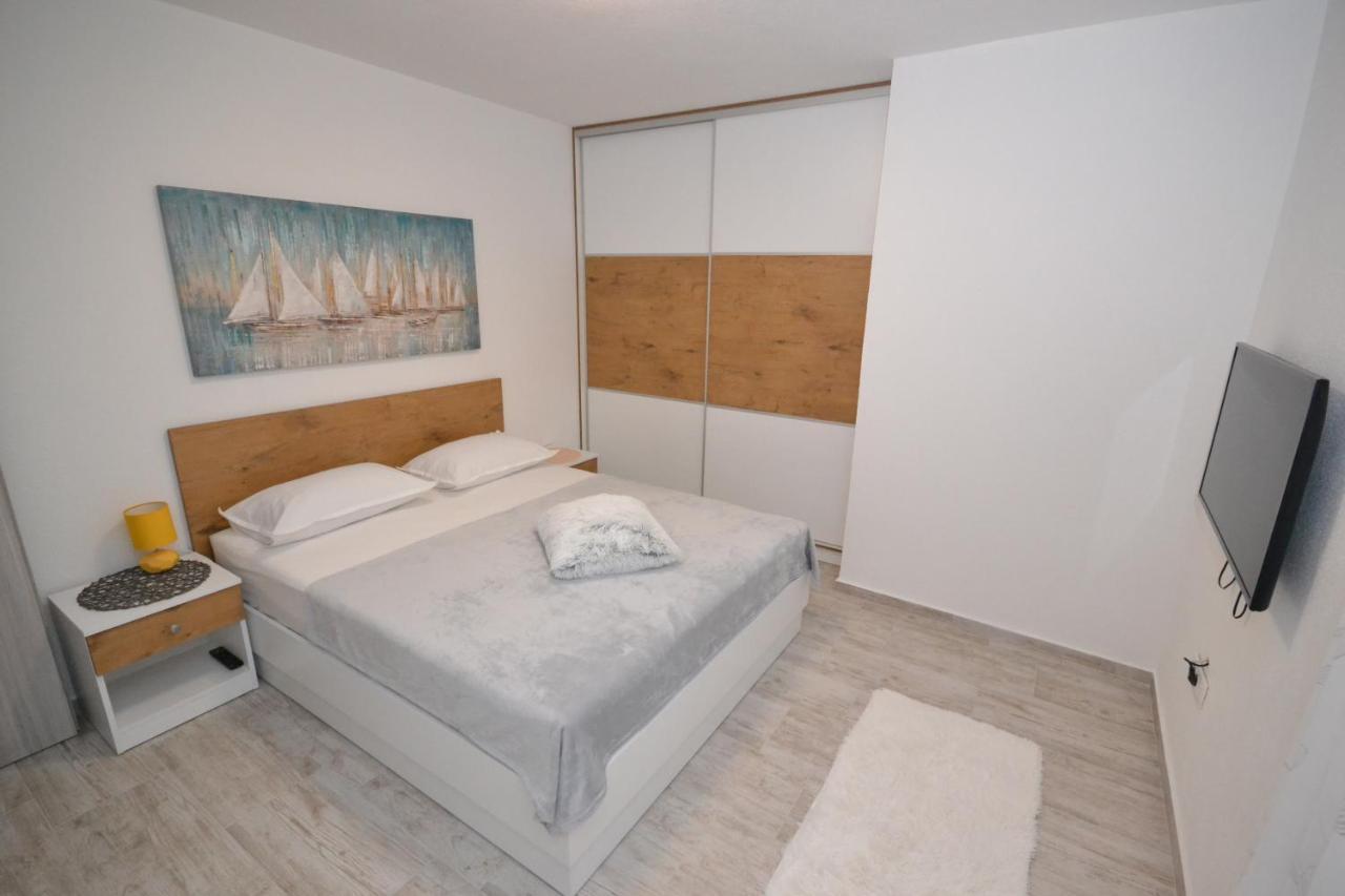 Luxury Apartment "Blue Diamond" 포스티라 외부 사진